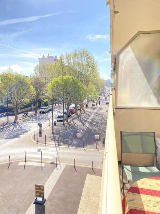 Balcon, Centre Ville, Proximite Plages, Commerces, Restaurants, Musees... Antibes